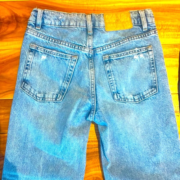 Forever 21 Kids Denim Jeans Trio - Blue, Light Blue, White (1 NEW) - Picture 3 of 17